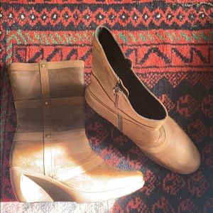 Sz. 40 Naot boots NWT